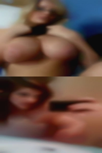 Sexy woman milf period pussy.