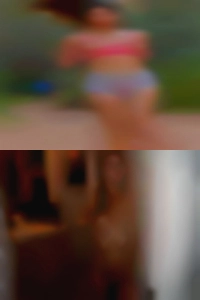 A traveler naked woman not a tourist!